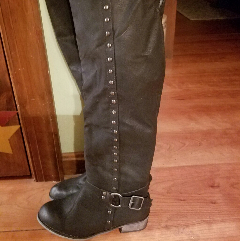 Ladies Black Leather Boots